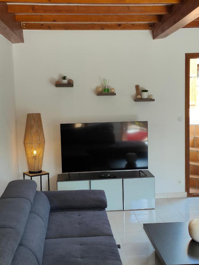 Gite Boutx 6 Personnes Avec Deux Lits Doubles Et 1 Canape Lit Exterior photo