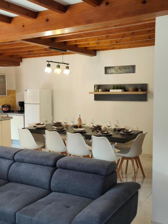 Gite Boutx 6 Personnes Avec Deux Lits Doubles Et 1 Canape Lit Exterior photo